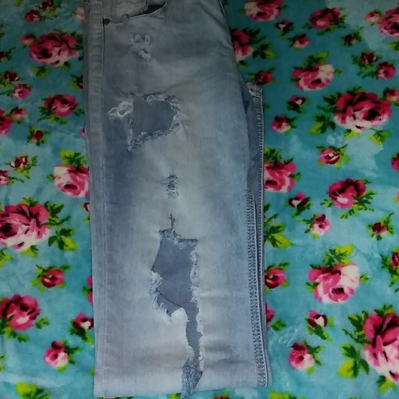 Jeans - Picture 2 of 3